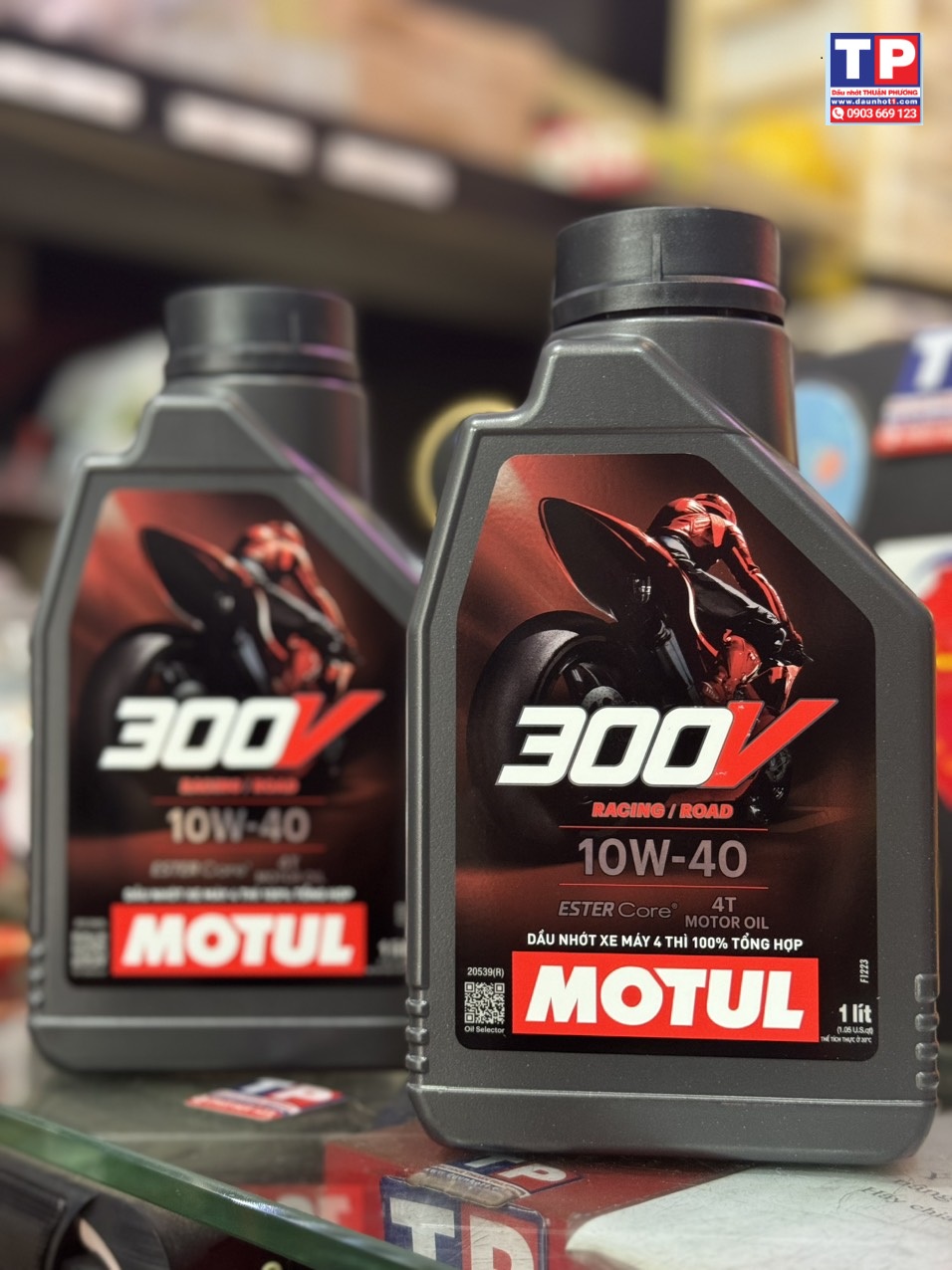 Combo 2 chai Nhớt Motul 300v Racing 10W40 1L Made in VN